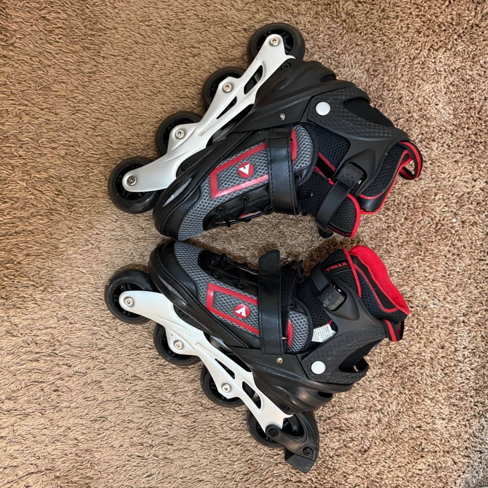 Airwalk rollerblades (adjustable size from 8-9.5)